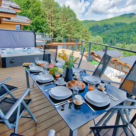 Mountain شاليه Valča